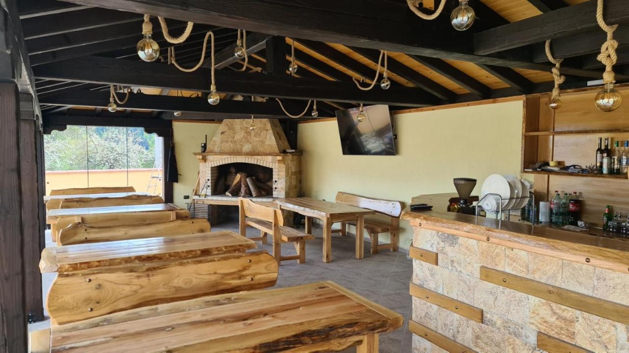 Guesthouse Nefertiti Smolyan Exteriör bild